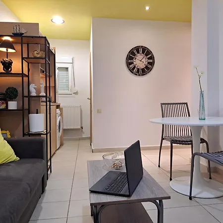 Luxury Campus Apartment