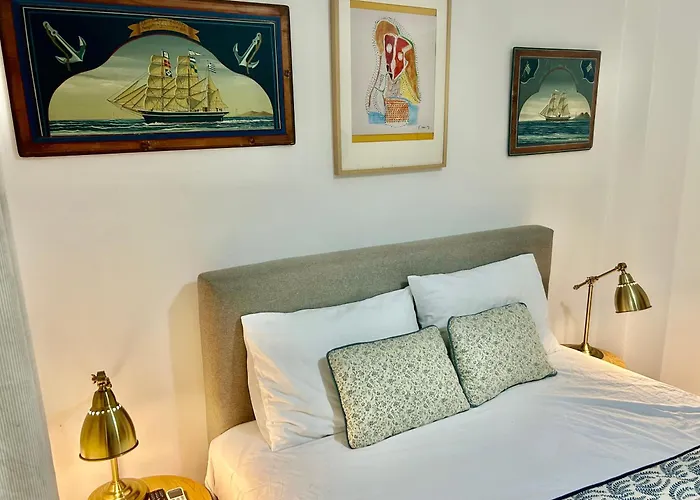 Luxury Campus * סלוניקי